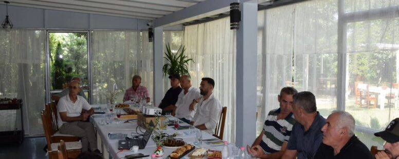 The team of planning and territorial governance unit conducts a focus group with residents and key persons of the Kune-Vain lagoon community